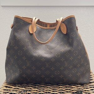 AUTHENTIC Louis Vuitton Neverfull GM, wallet and cosmetic pouch